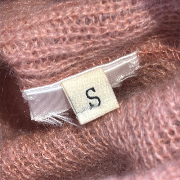 Nina Ricci Women's Pink Mohair and Wool Turtleneck Size Small - Picture 7 of 9